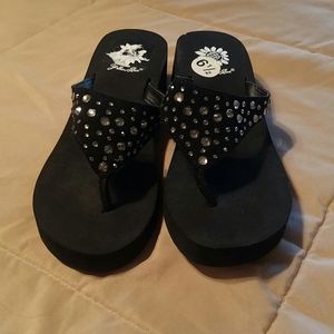 Yellow Box Black Wedge Sandal